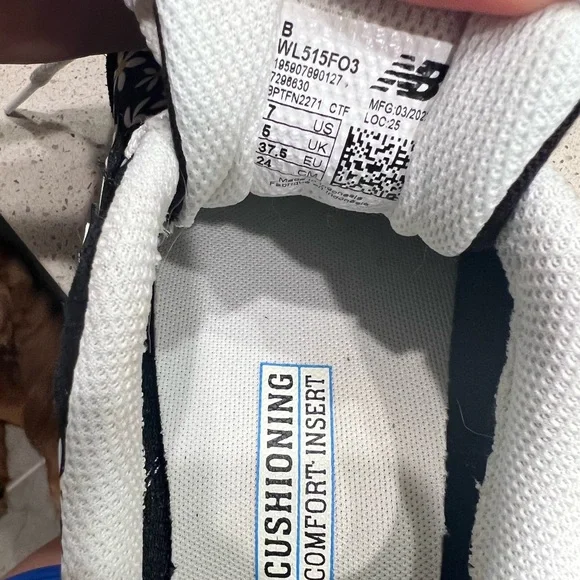 New Balance Daisy shoes - Picture 5 of 5